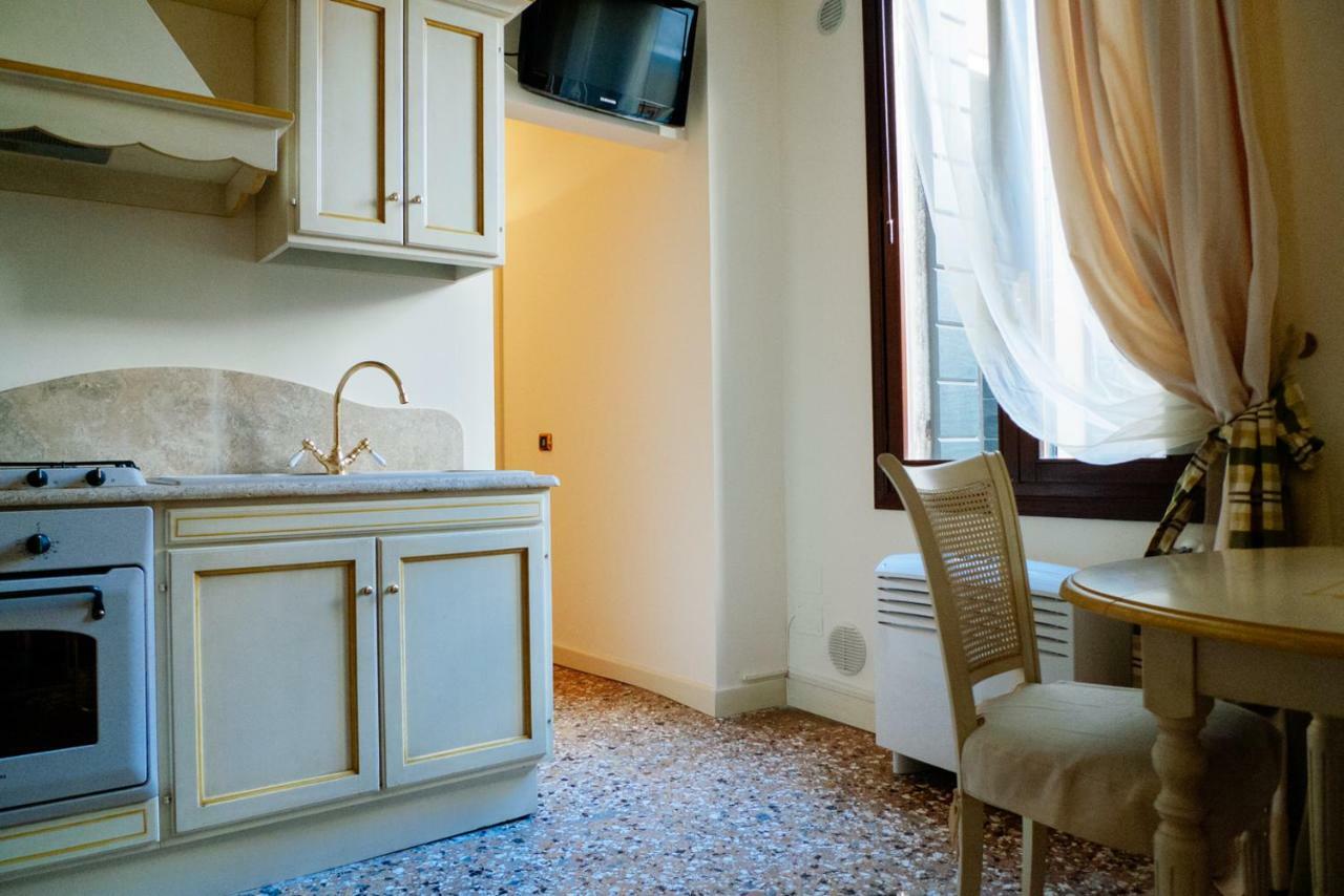 Rialto Apartment Veneţia Exterior foto